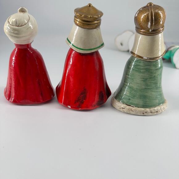 Vintage Chalkware Nativity Set 7 Pc Hand Painted MY Korea Figurines - Picture 8 of 11